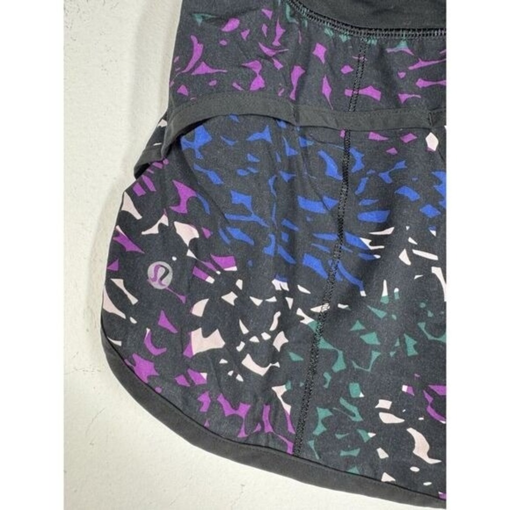 Lululemon Shorts Womens Black Purple Size 6 Speed Up Gym Activewear Athleisure - Picture 9 of 10